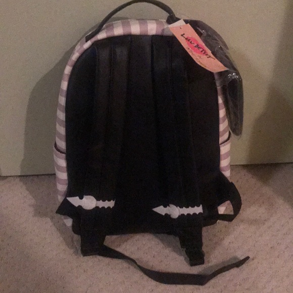 Purple Hearts Betsey Johnson Backpack New - Picture 2 of 5